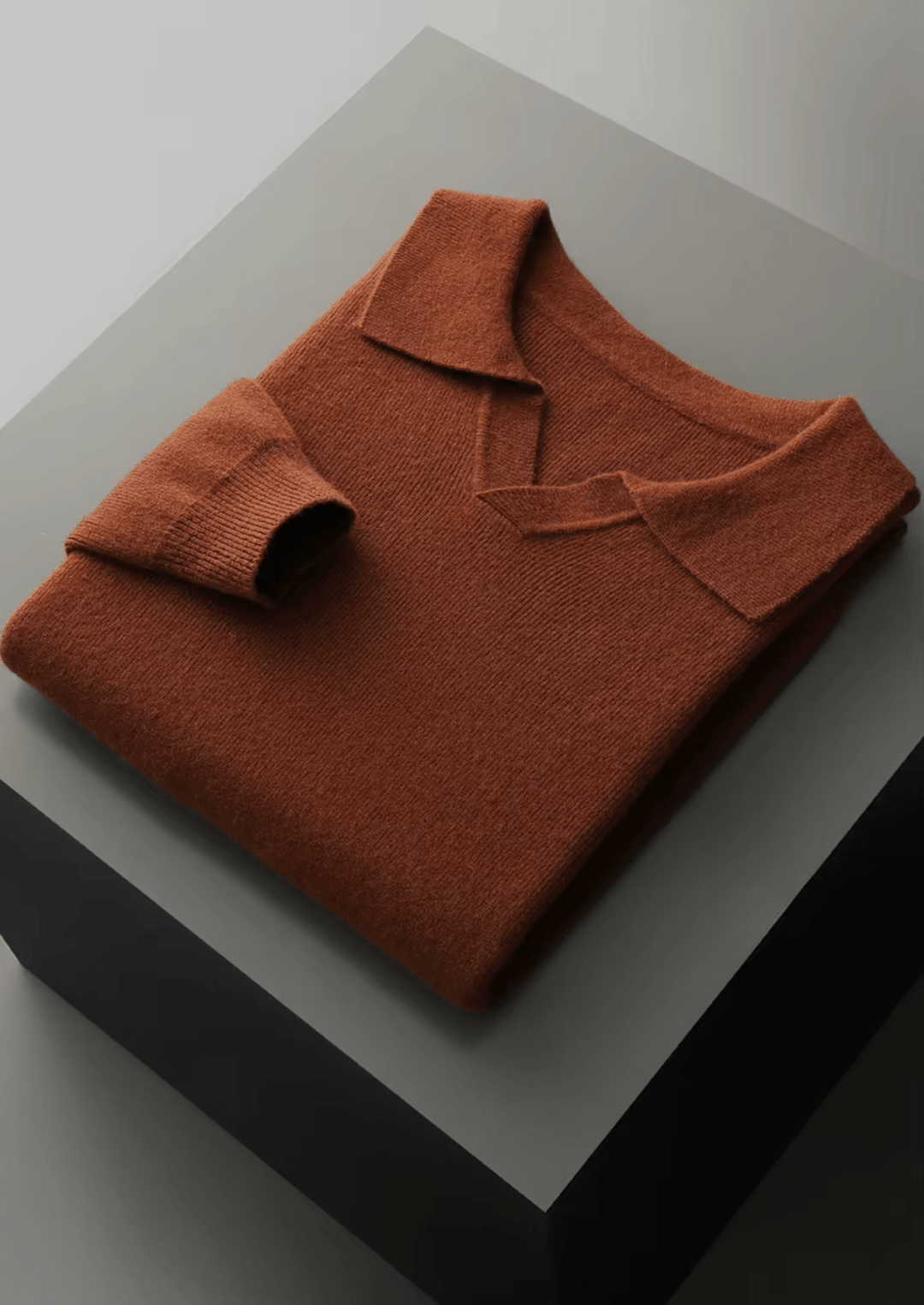 MERINO WOOL RIBBED BUTTONLESS POLO