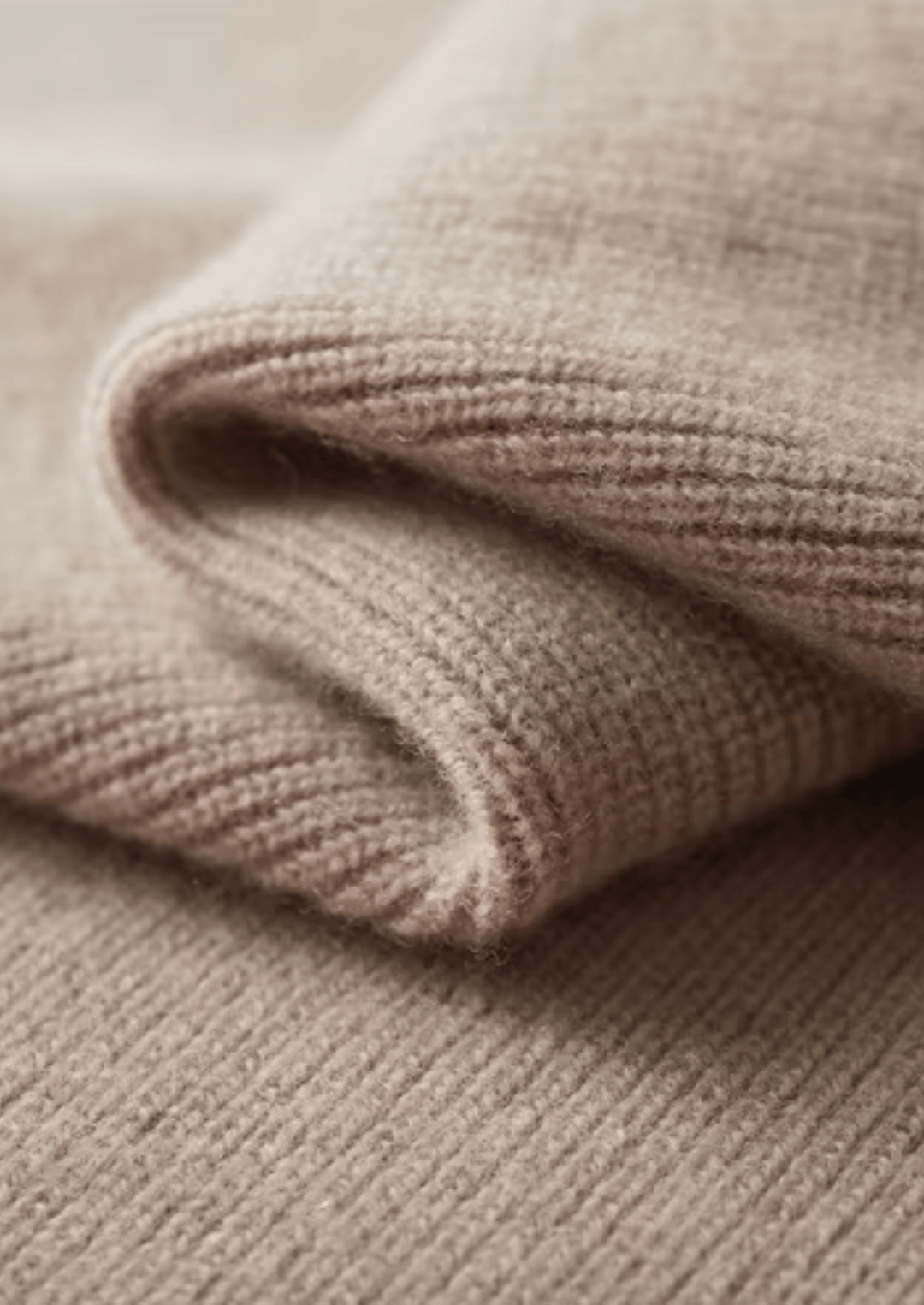 MERINO WOOL TWO TONE ZIPPER SWEATER POLO