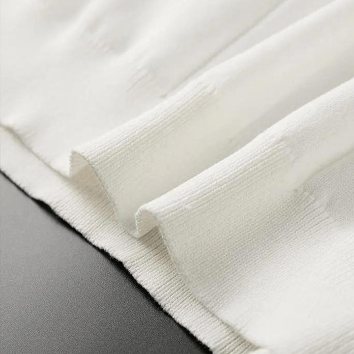VERTICAL RIBBED V-NECK KNIT POLO
