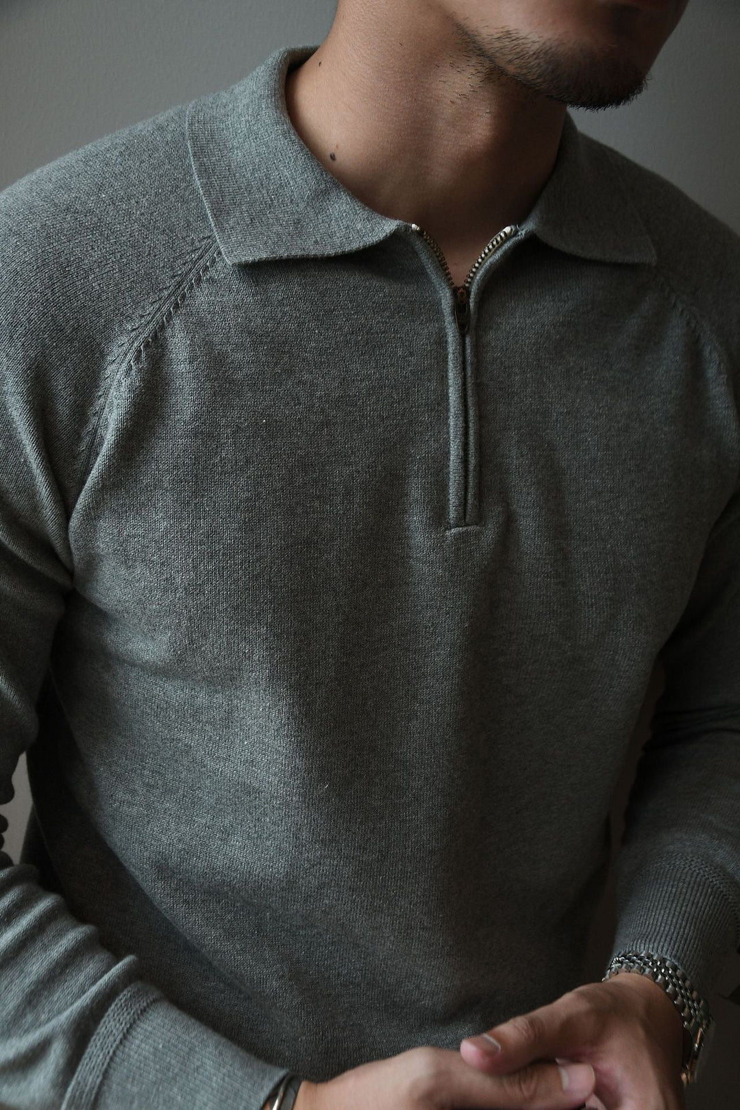 MONOCHROME RAGLAN QUARTER-ZIP KNIT POLO
