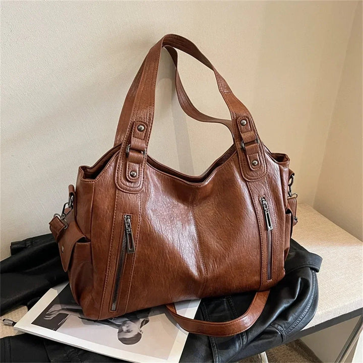 Sculpted Shoulder Bag dark brown image 4 