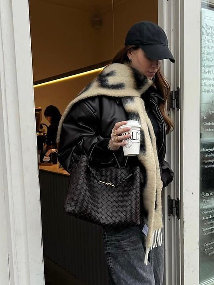 Woven Bag coffee image 7 