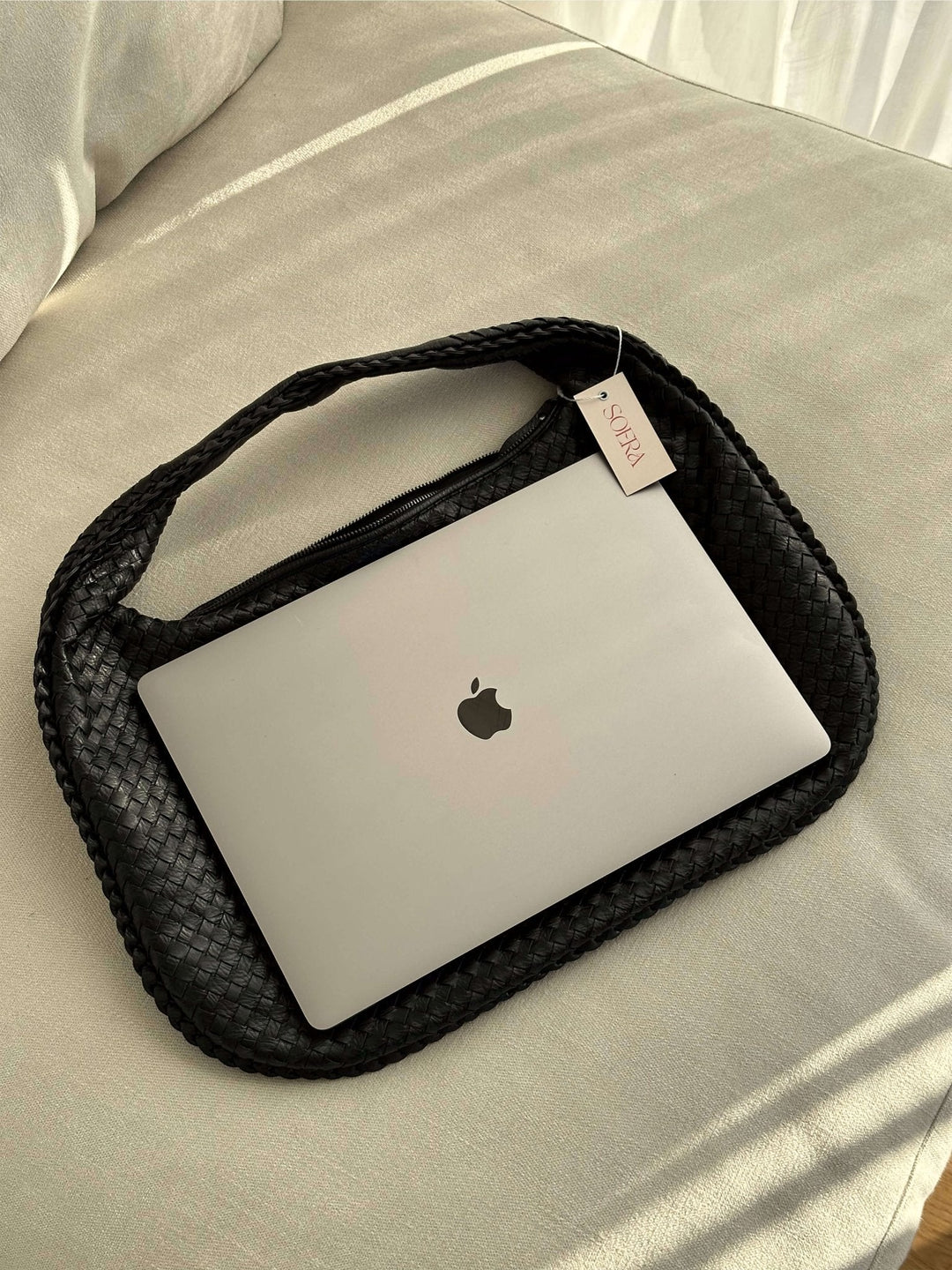 Oversized Woven Bag black image 4 