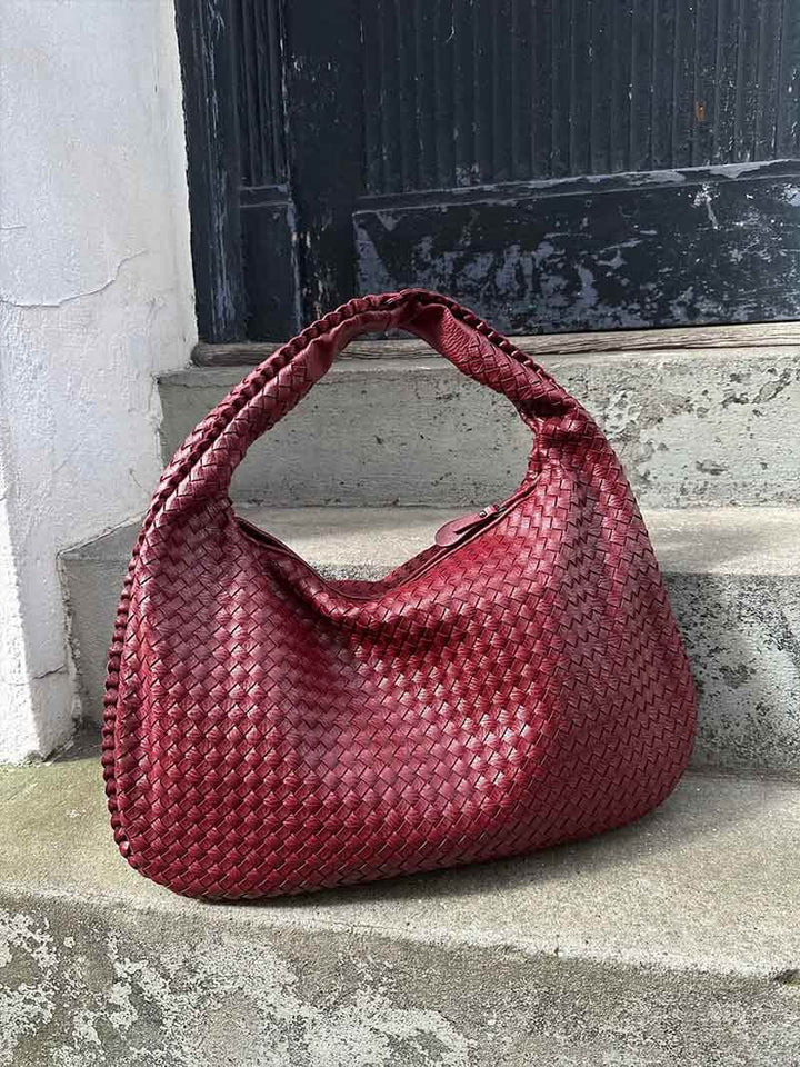 Oversized Woven Bag dark brown image 15 