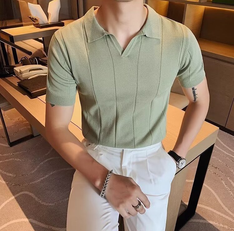 VERTICAL RIBBED V-NECK KNIT POLO