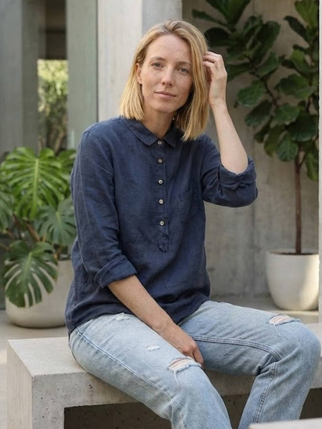 Vintage Linen Shirt navy blue image 2 